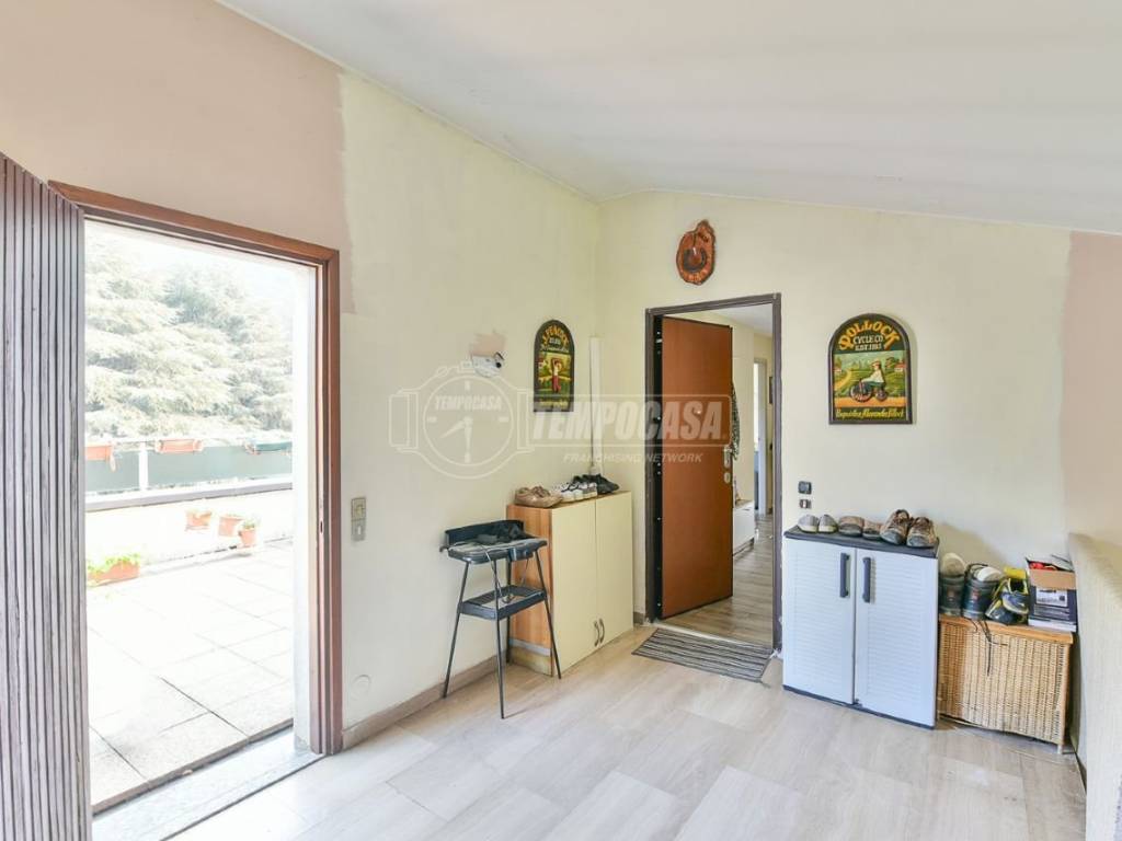 Appartamento a Canzo in Via Alessandro Volta - Foto 5