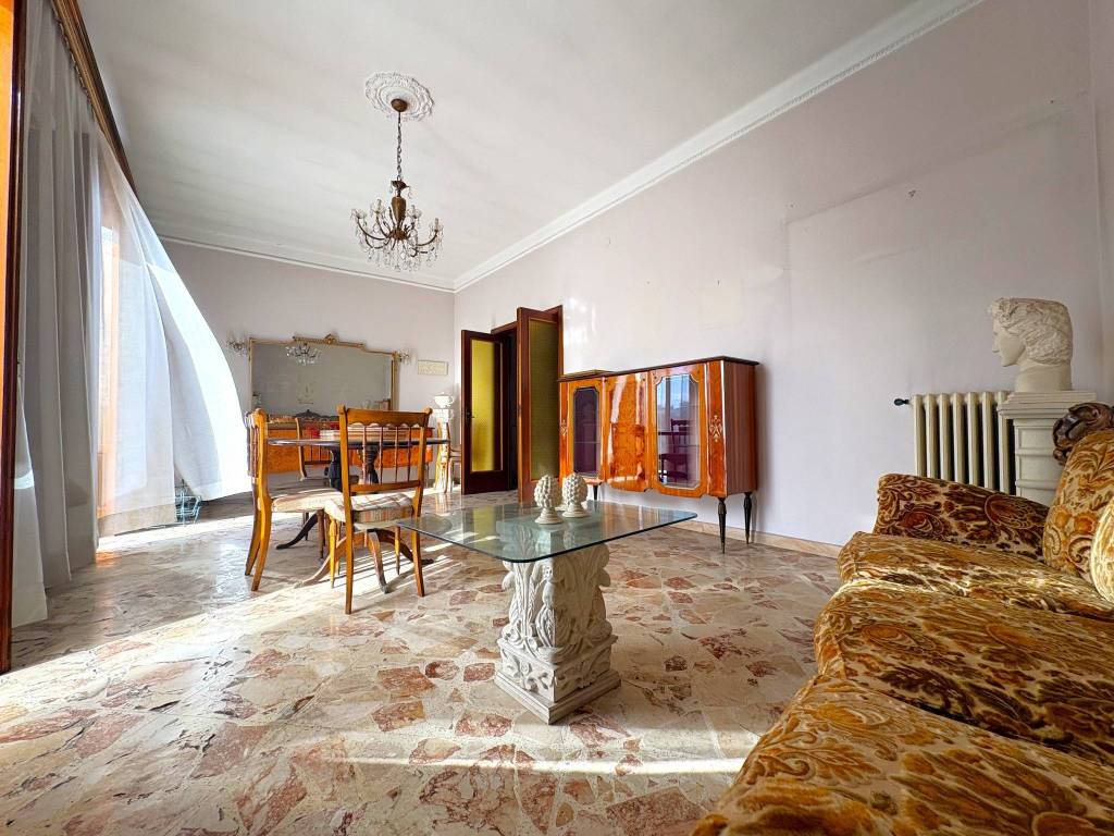 Appartamento a Arnesano in Via Roma, 43 - Foto 4