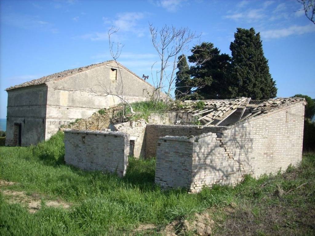 Rustico / casale a Civitanova marche in Contrada Foce Asola - Foto 3