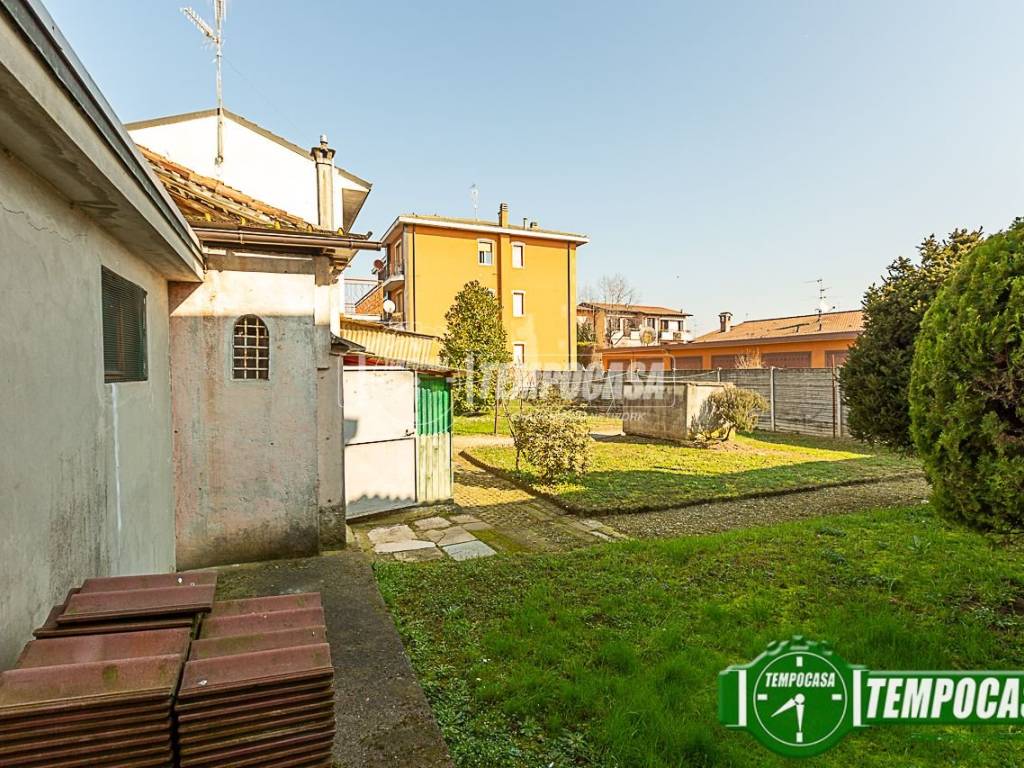 Casa indipendente a Crespiatica in Via Dante Alighieri - Foto 4