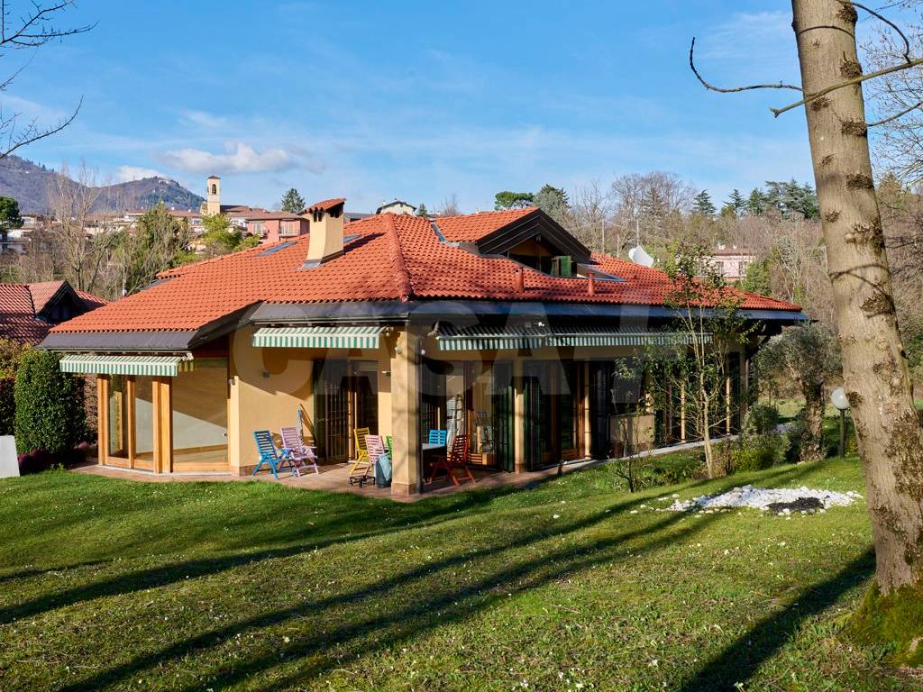 Villa a Casciago in Via dei Boschi - Foto 5