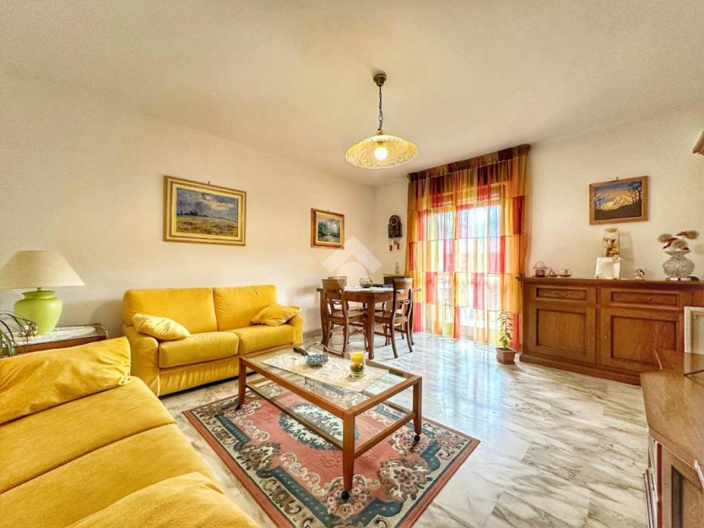 Appartamento a Aosta in Via parigi, 129 - Foto 2