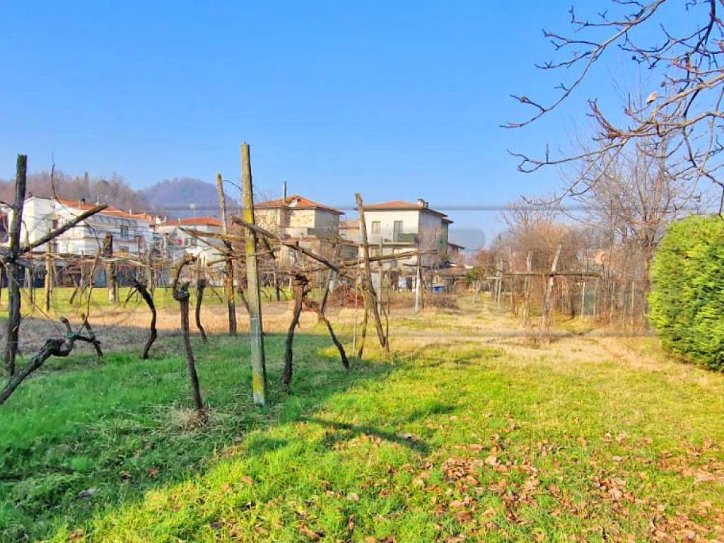 Terreno a Brogliano in Via Castello, 17 - Foto 4
