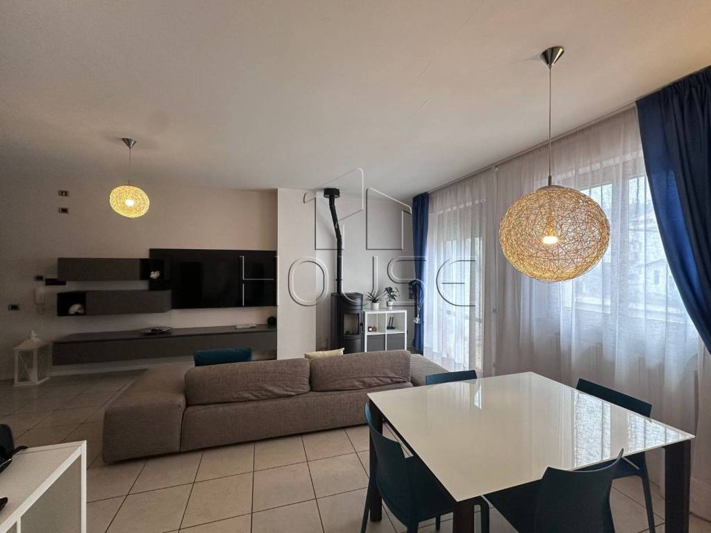 Appartamento a Città di castello in Viale Giuseppe Parini, Trestina, Città di Castello, Perugia, Umbria, 06018, Italia - Foto 4