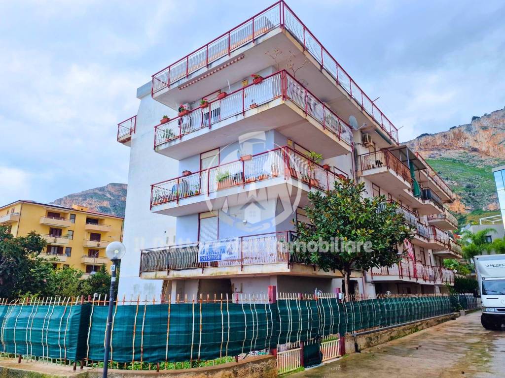 Appartamento a Capaci in Via Primo Carnera - Foto 3