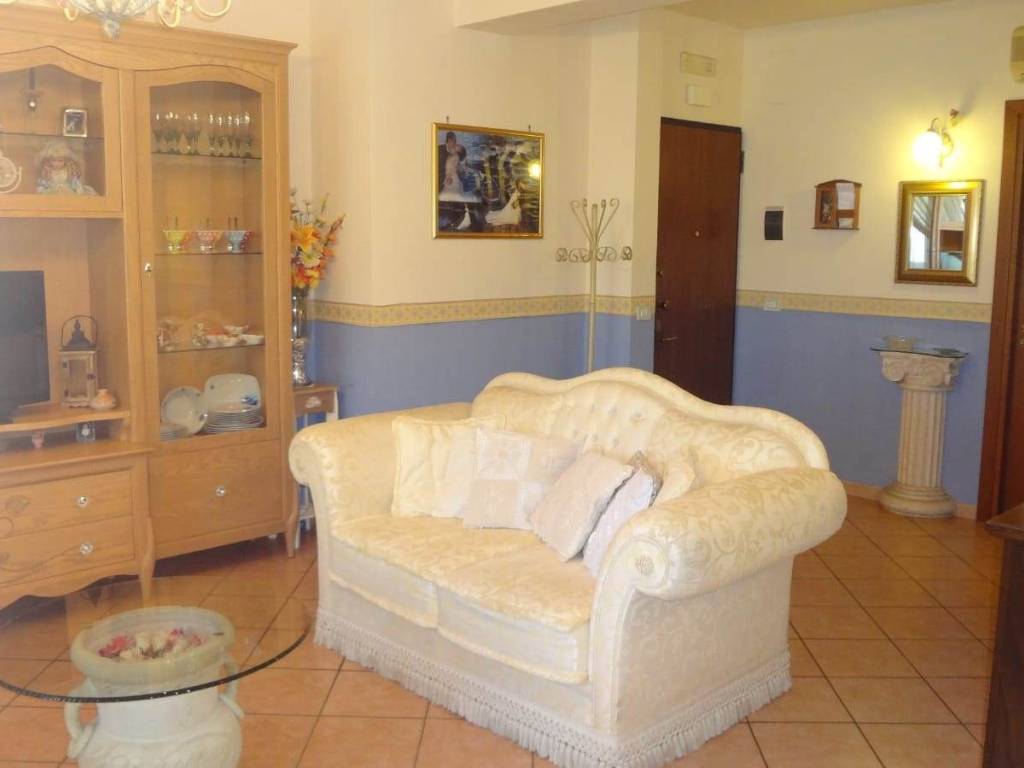 Appartamento a Carlentini in Via Salvemini - Foto 2