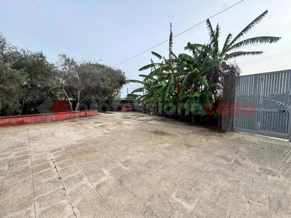 Villa a Pulsano in VIA ROTONDELLA , 39 - Foto 2