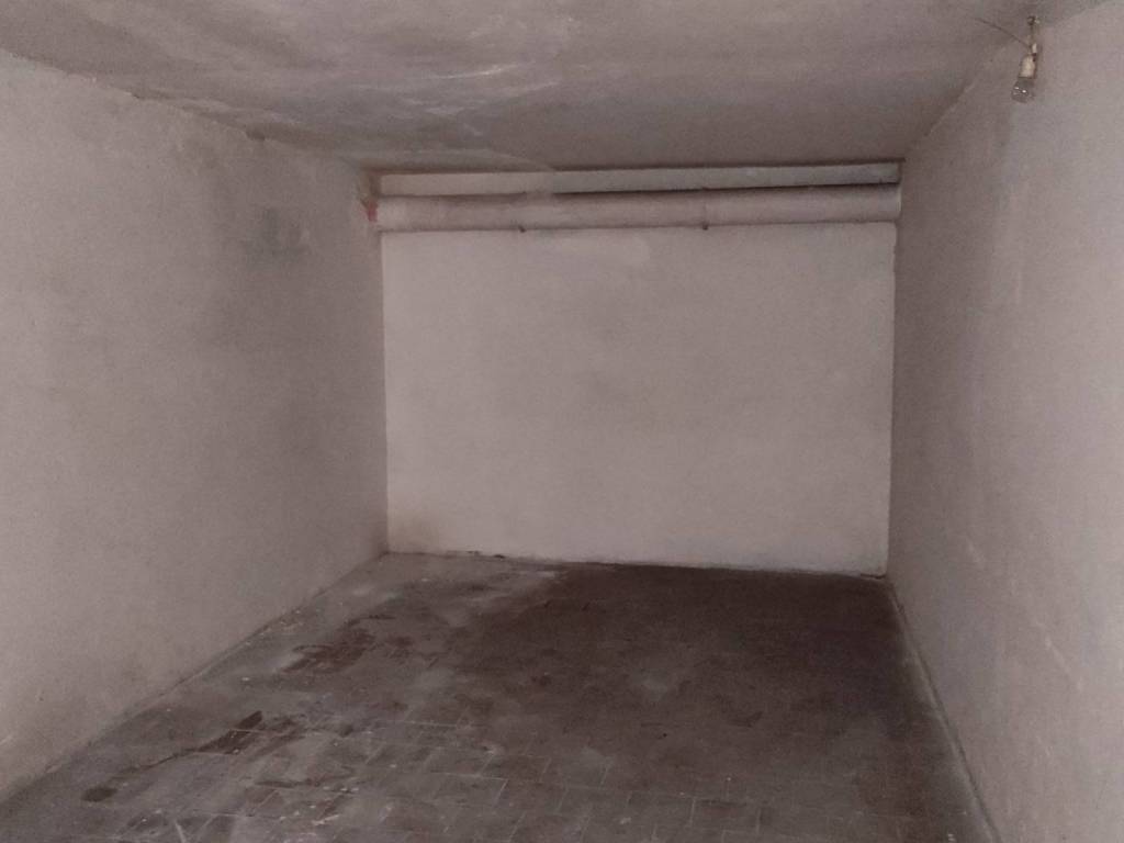 Box / garage a Benevento in Via Ernesto Pontieri, 7 - Foto 3