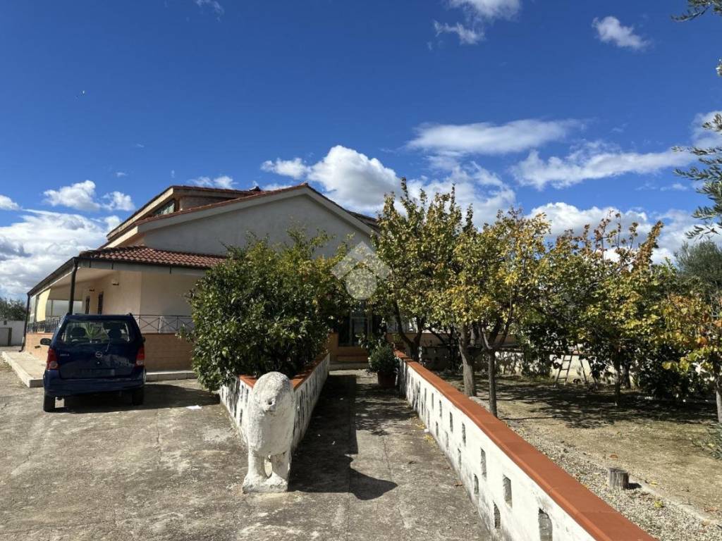 Villa a Canosa di puglia in Via Corsica, 182 - Foto 2