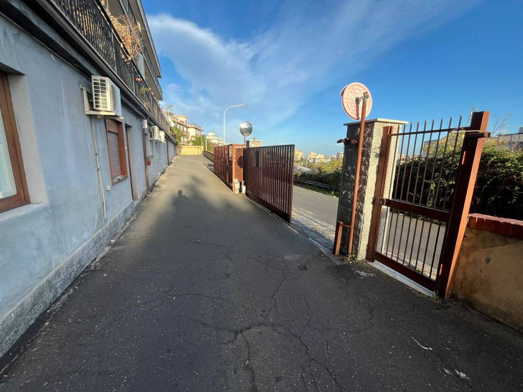 Appartamento a Catania in Via Bronte - Foto 5