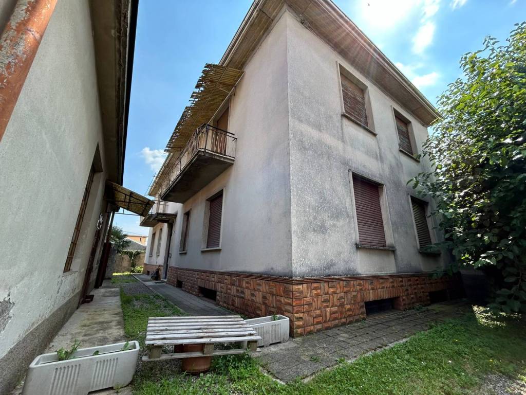 Casa indipendente a Solbiate olona in VIA MATTEOTTI - Foto 2