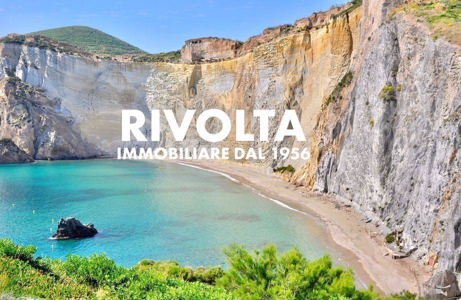 Villa a Ponza in Via Sindaco De Luca - Foto 2