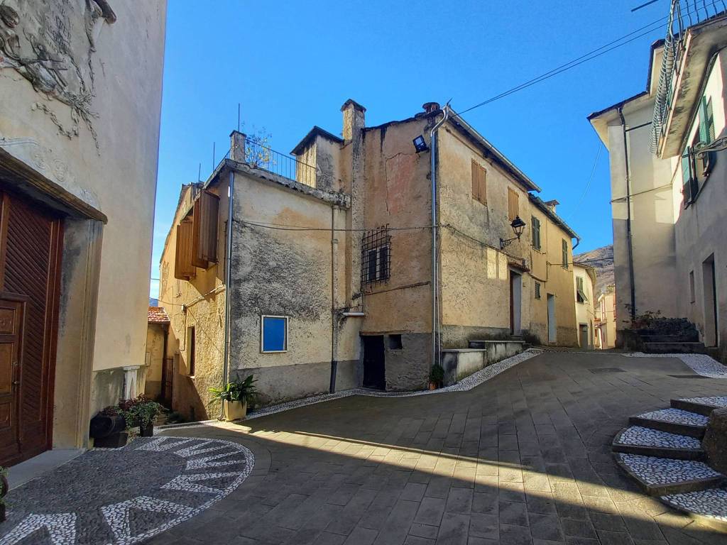 Appartamento a Borgomaro in Via della Chiesa - Foto 2