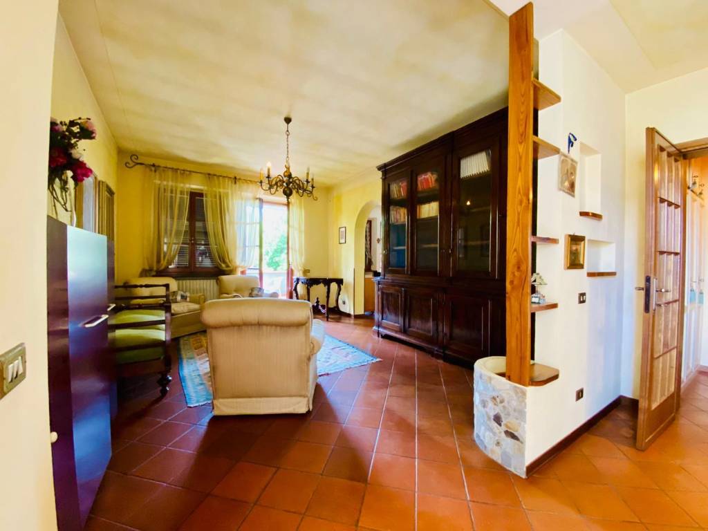 Appartamento a Lucca in Via Pesciatina, 1209 - Foto 2