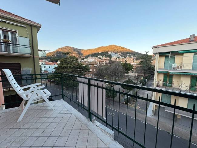 Appartamento a Pietra ligure in Via Piani - Foto 2