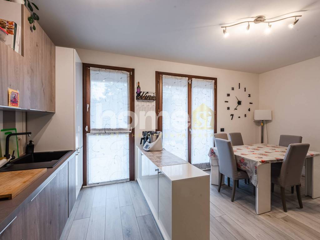 Appartamento a Montecchio emilia in Via Gombia, , 5 - Foto 3