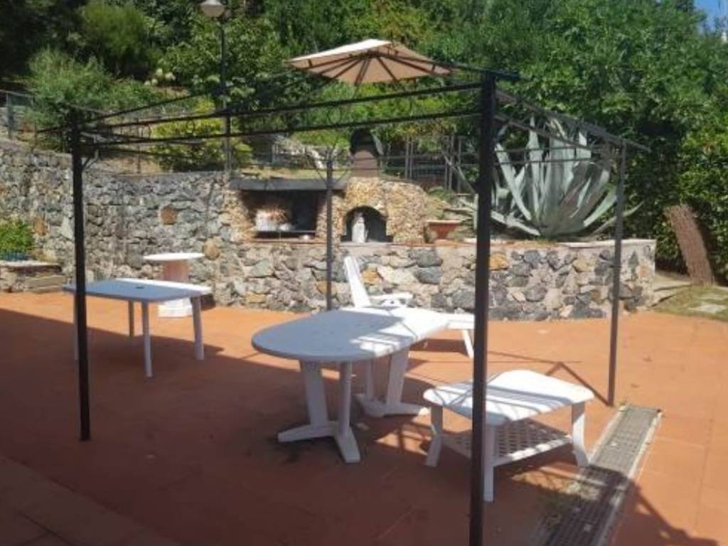 Villa a Varazze in Via dei Pini d'Aleppo - Foto 2