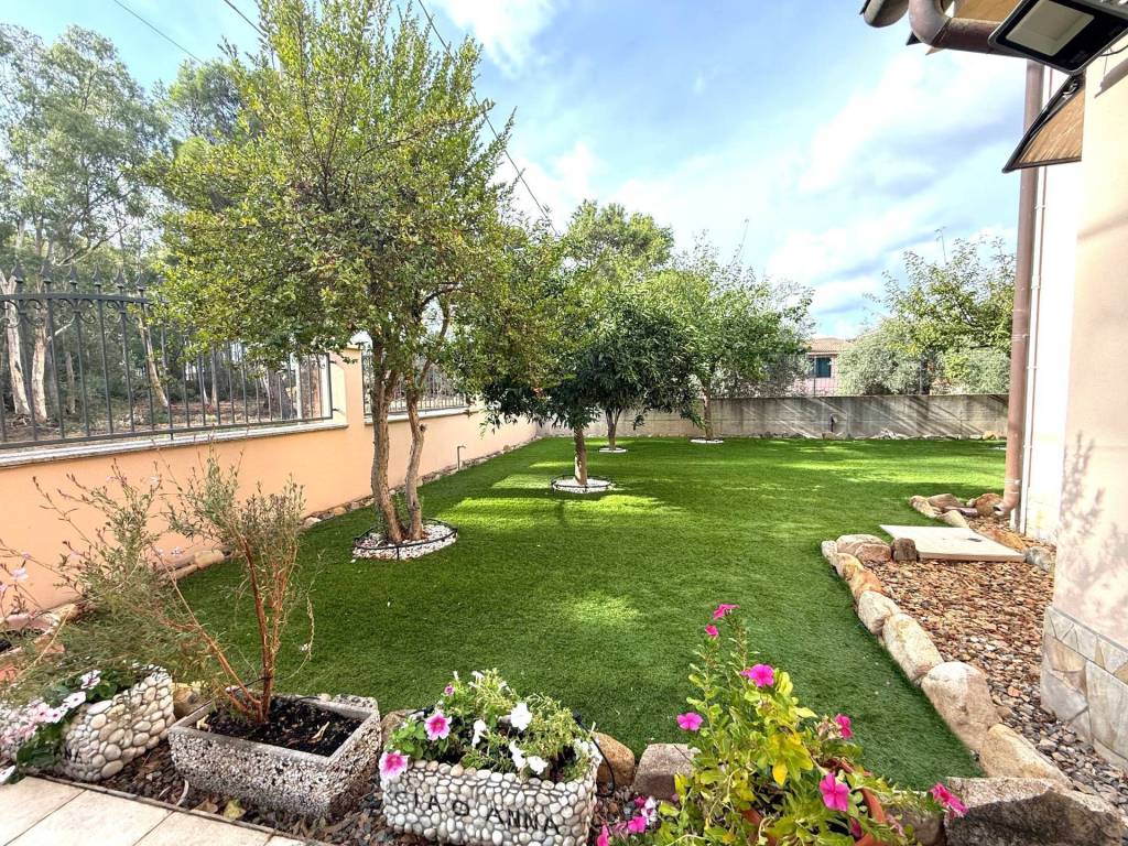 Villa a Castiadas in Via Sardegna, 15 - Foto 2