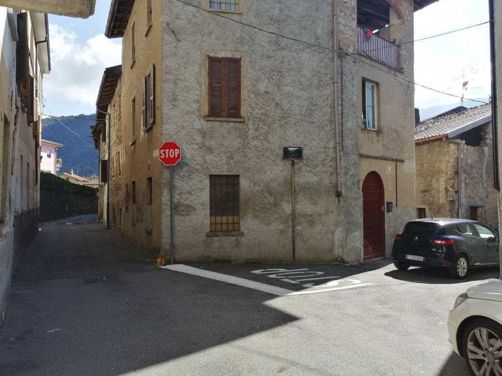 Rustico / casale a Cuveglio in via del Pozzo, 3 - Foto 2