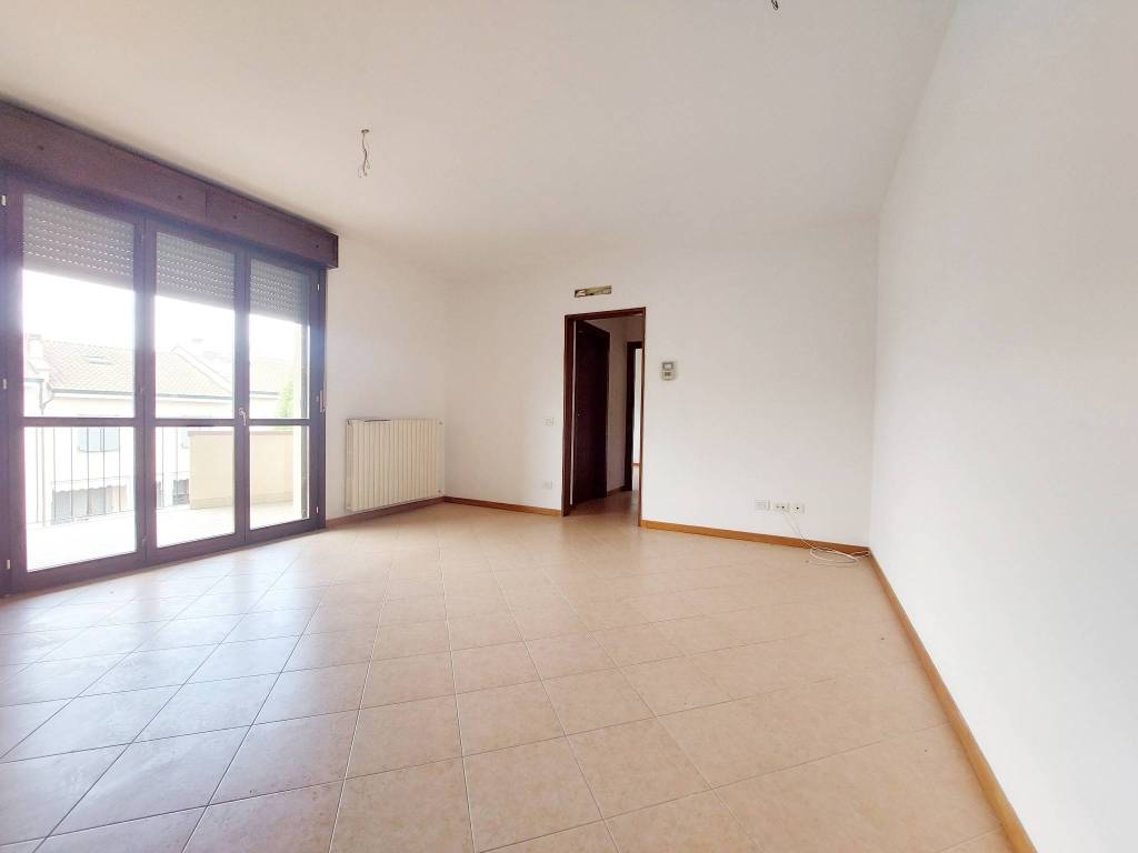 Appartamento a Guastalla in Via Don Pietro Andreoli - Foto 4