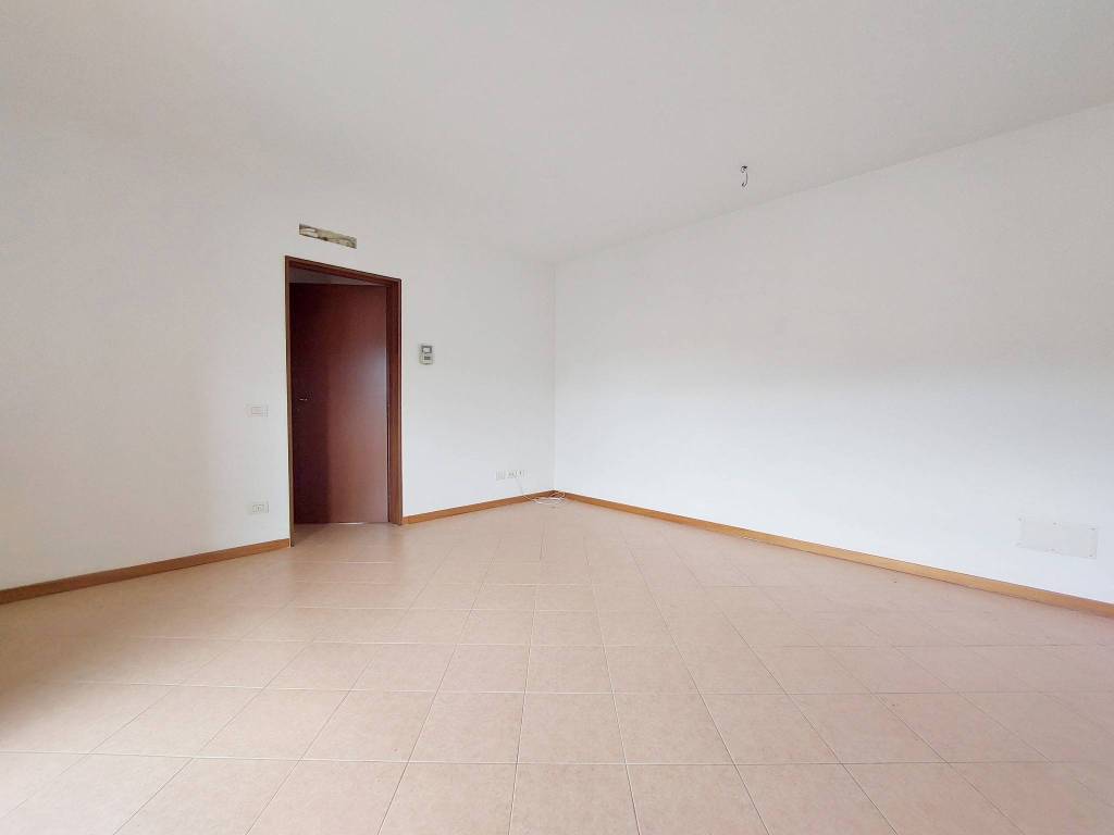 Appartamento a Guastalla in Via Don Pietro Andreoli - Foto 5