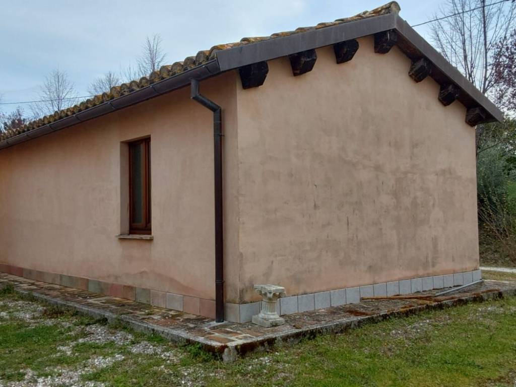 Villa a Camporotondo di fiastrone - Foto 2