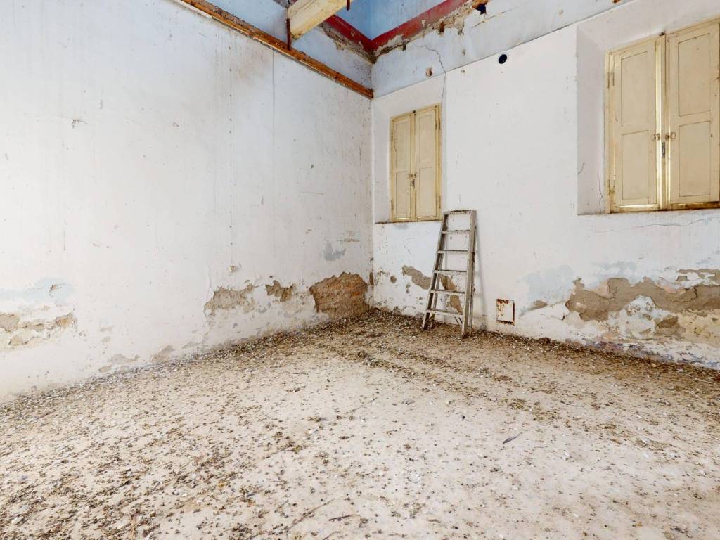 Palazzo / stabile a Bondeno in Via U. Gallini 11 - Foto 4