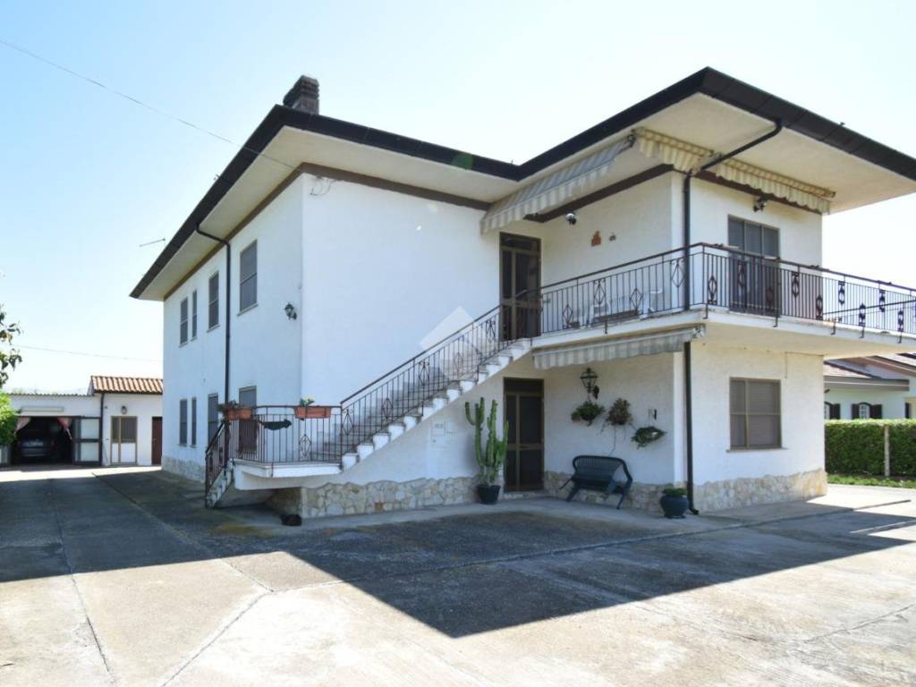 Appartamento a Latina in Strada gialla, 5 - Foto 2