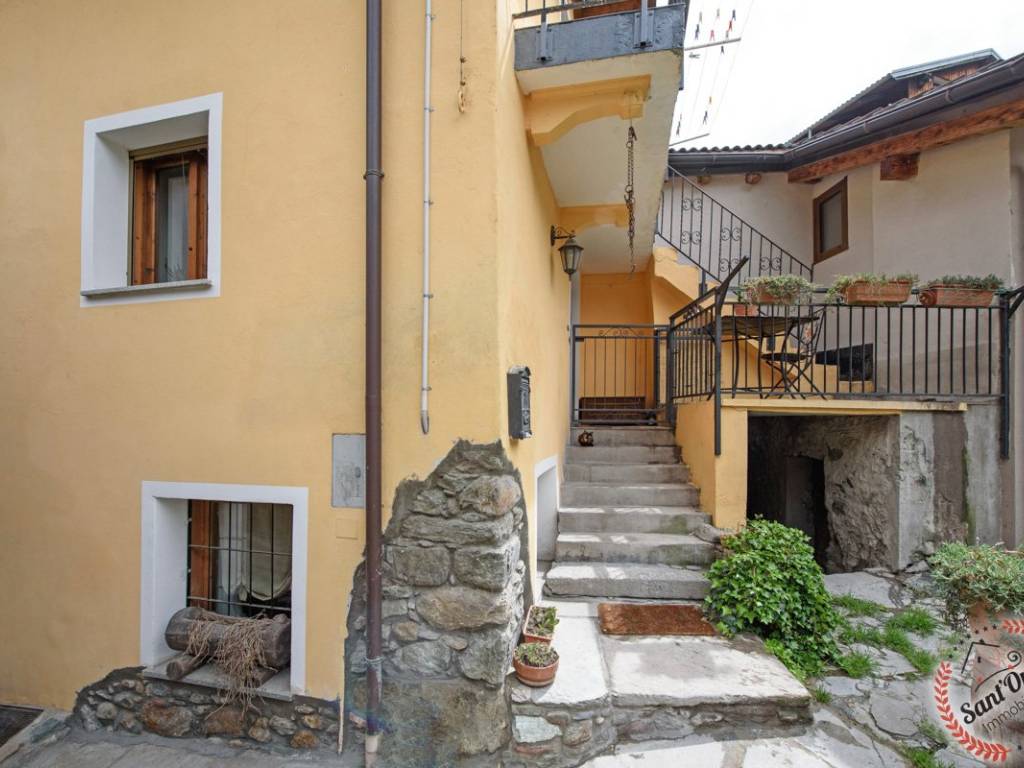 Appartamento a Brissogne in Frazione Neyran - Foto 3