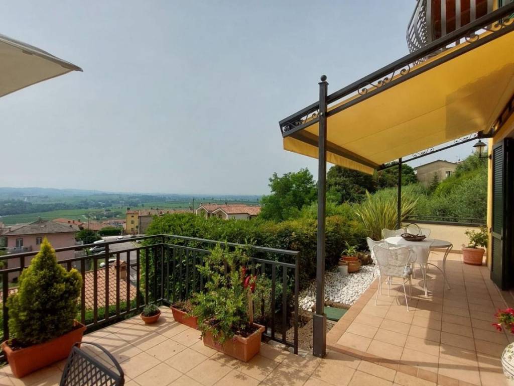 Villa a Cavaion veronese in Via Pozzo dell'Amore, 28 - Foto 4