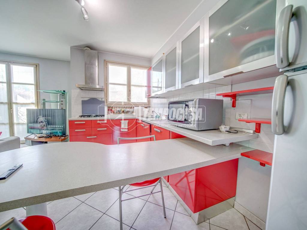 Appartamento a Sesto calende in Viale Ticino - Foto 2
