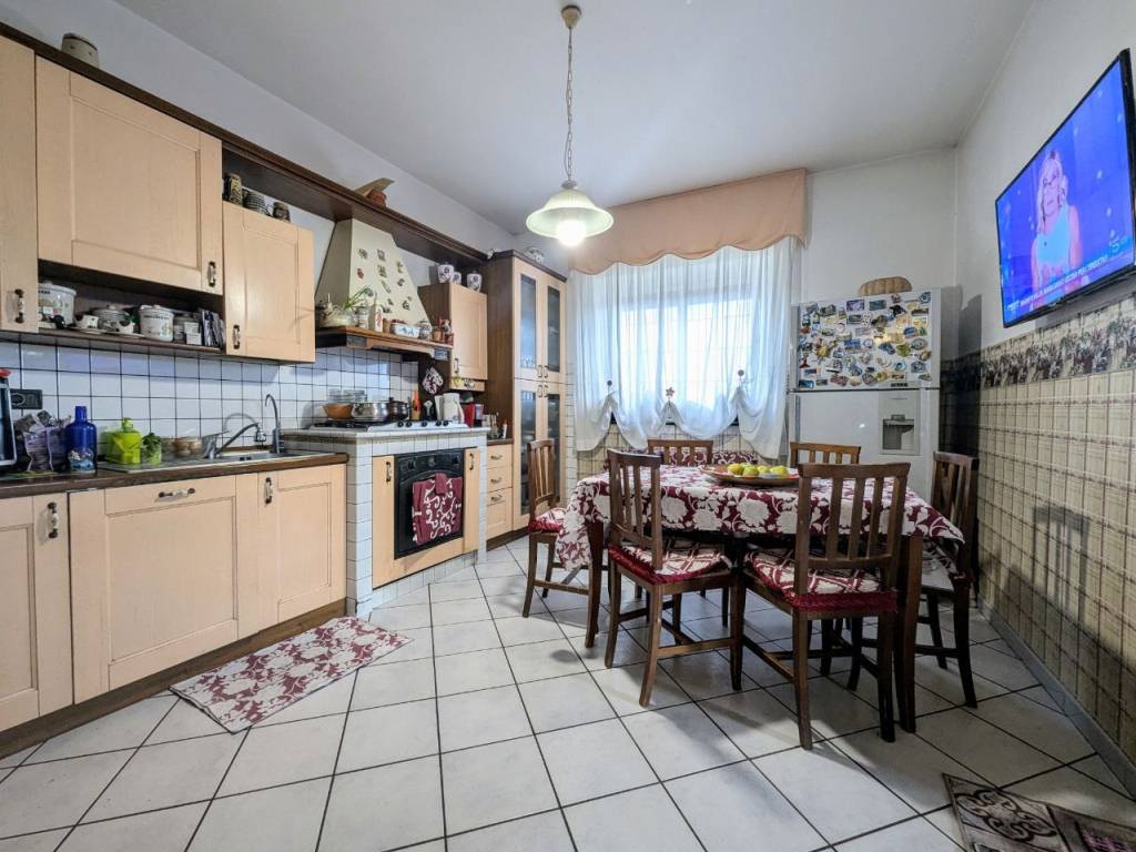 Attico / mansarda a Aprilia in Via Guglielmo Marconi - Foto 5