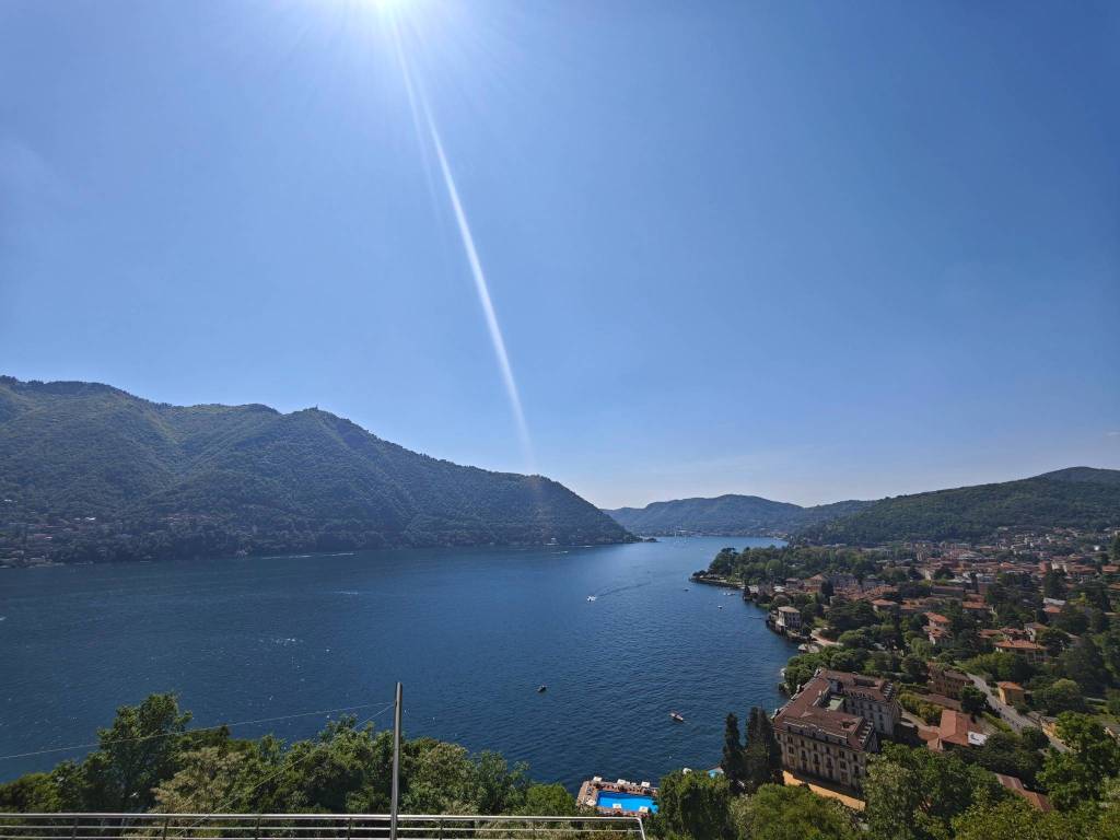 Appartamento a Cernobbio in Via della Libertà, 20 - Foto 3