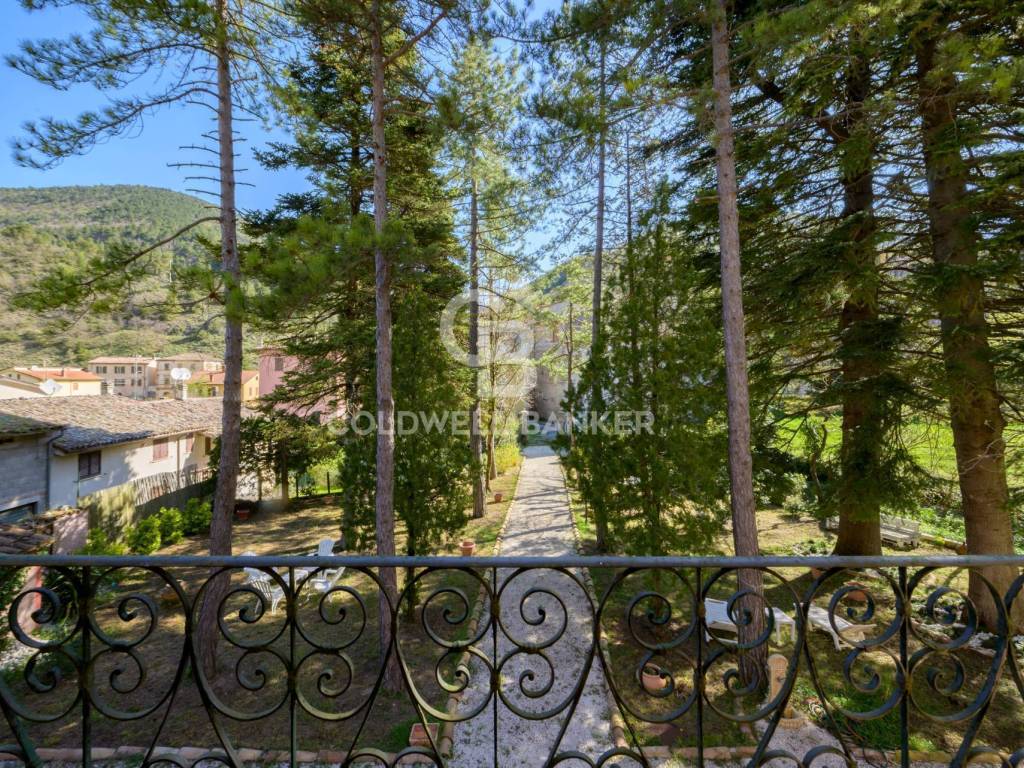 Villa a Fabriano in Fraz. Valleremita - Foto 4