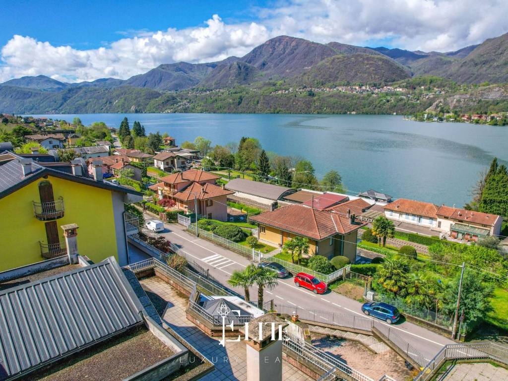 Villa a Omegna in Via Repubblica, 85 - Foto 4