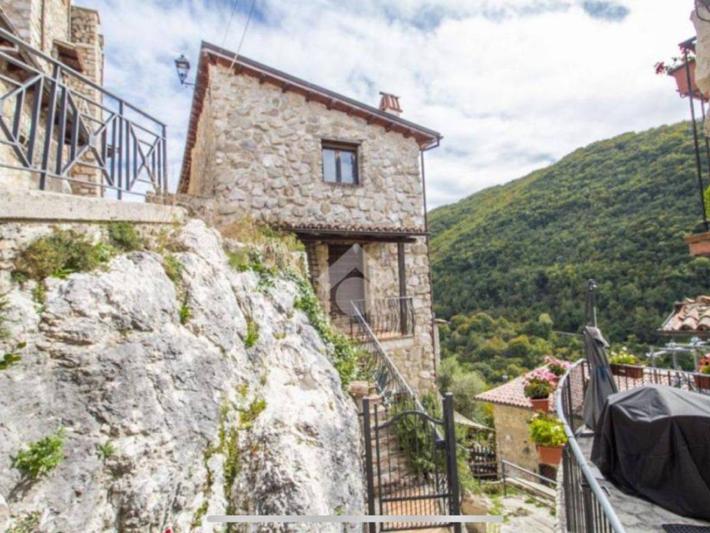 Villa a Rieti in Via Antrodoco - Foto 2