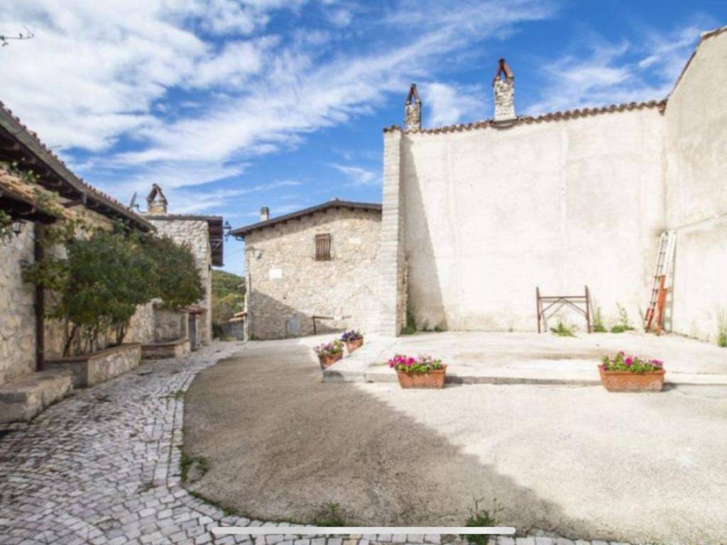 Villa a Rieti in Via Antrodoco - Foto 3