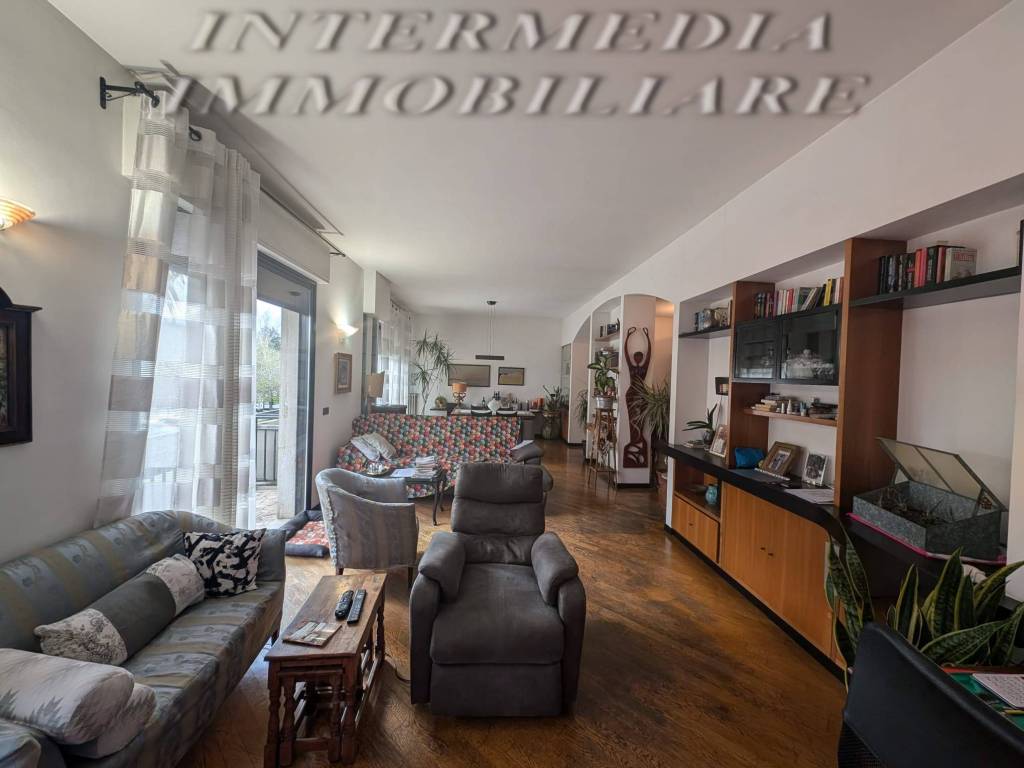 Appartamento a Montevarchi in Viale Luigi Cadorna - Foto 4