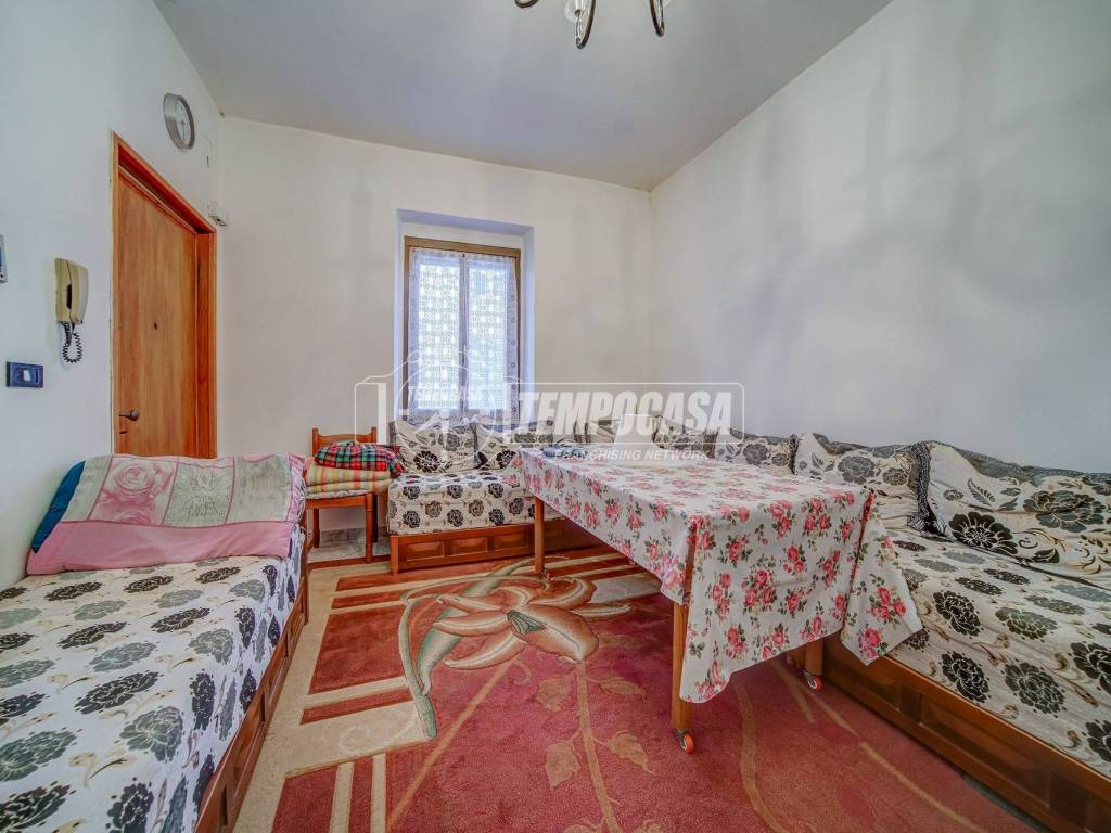 Appartamento a Sesto calende in Via IV Novembre - Foto 2