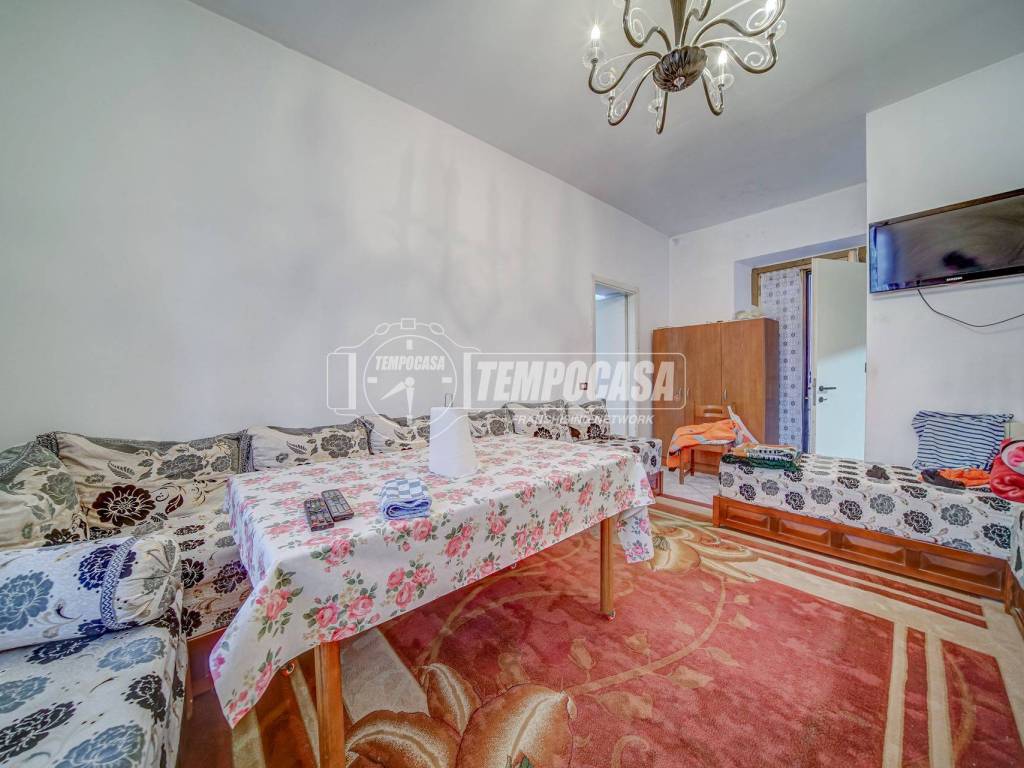 Appartamento a Sesto calende in Via IV Novembre - Foto 4
