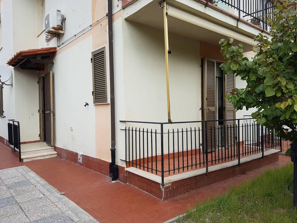 Appartamento a Cecina in Via Volturno - Foto 3