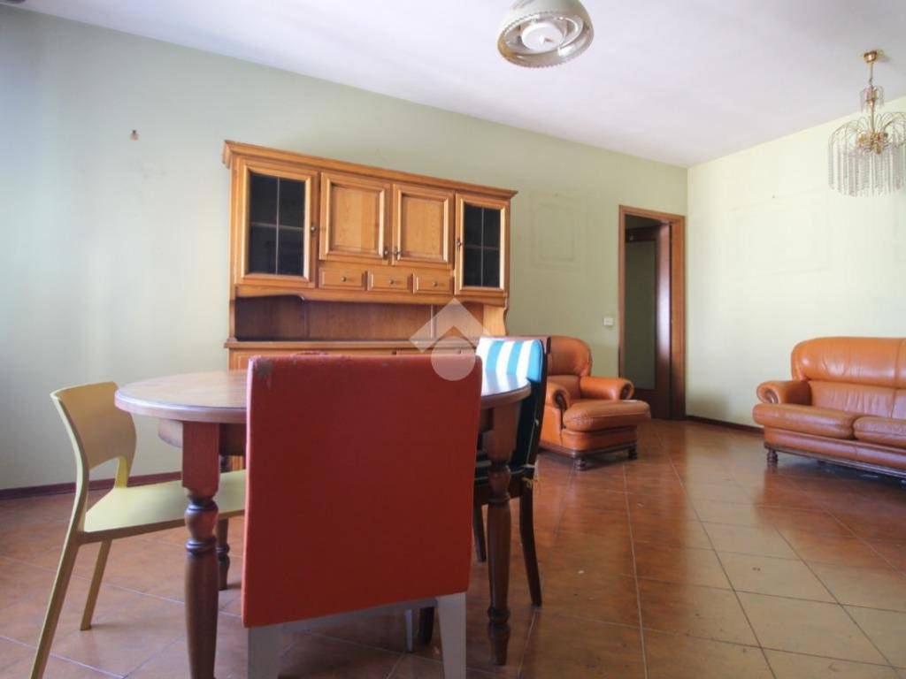 Appartamento a Cadelbosco di sopra in Via G. Matteotti, 14 - Foto 2