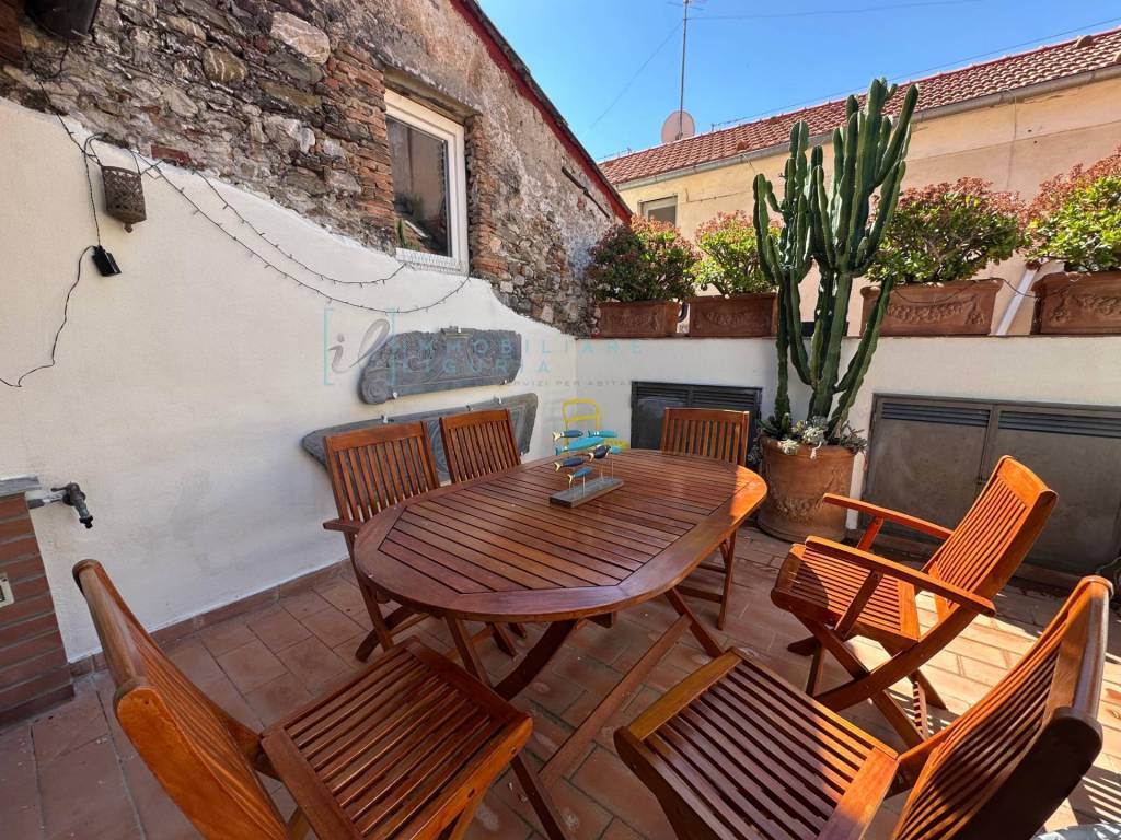 Appartamento a Albenga in Via Medaglie d'Oro - Foto 2