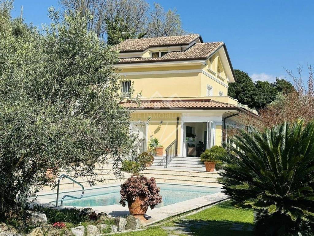 Villa a Castelnuovo magra in Via Provinciale, , 227 - Foto 5