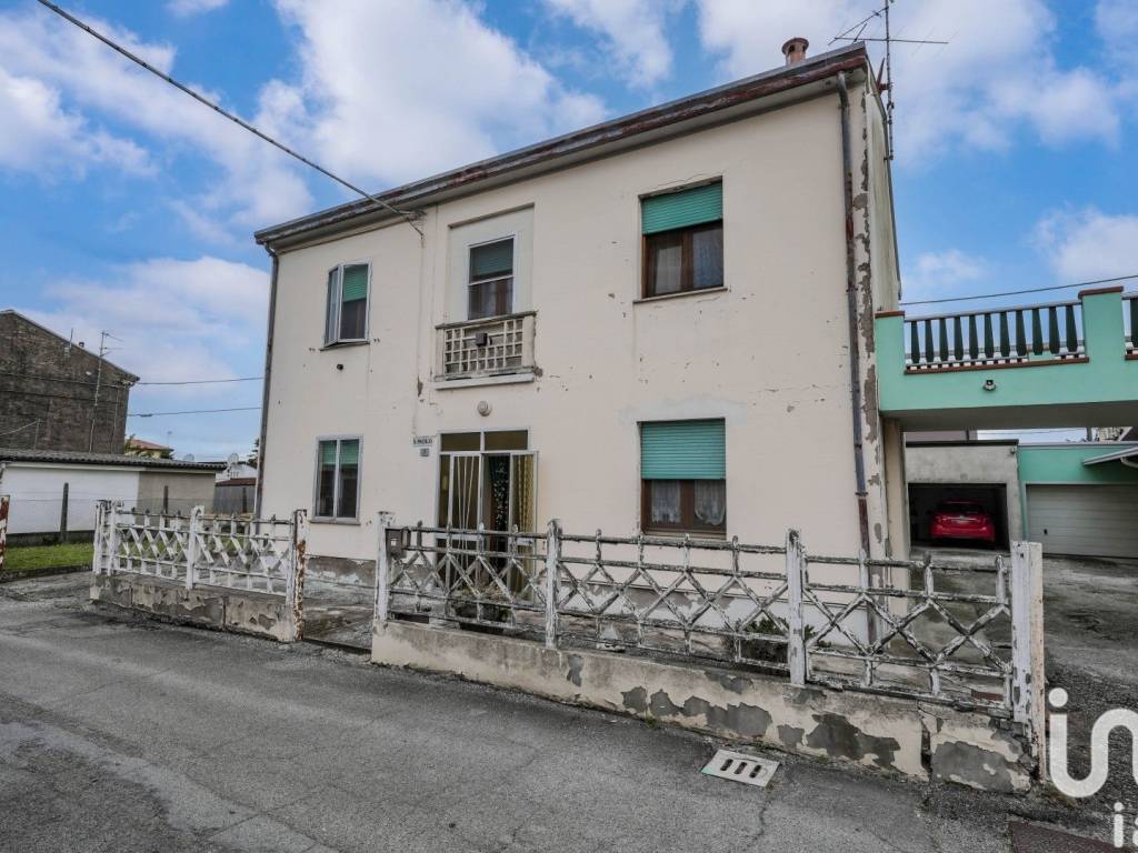 Villa a Portomaggiore in Via Otello Putinati, 7 - Foto 3