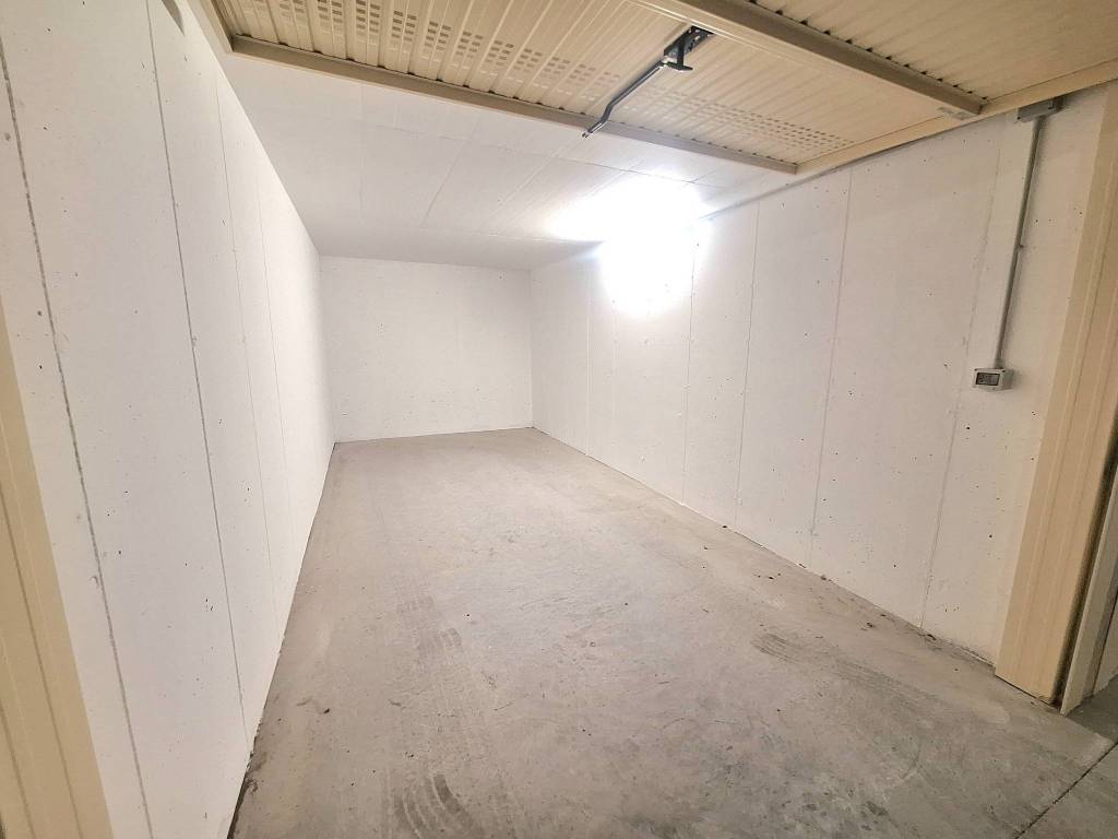 Box / garage a Loano in Via Giacomo Matteotti - Foto 4