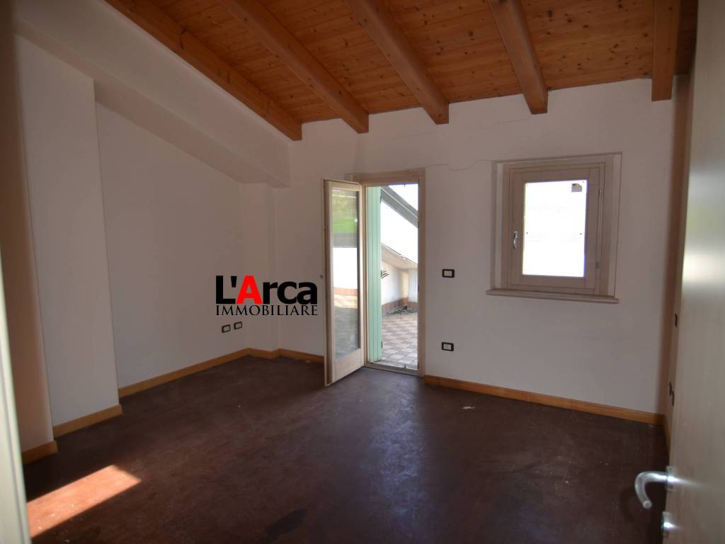 Attico / mansarda a Peschiera del garda in Viale Federico Marzan - Foto 4