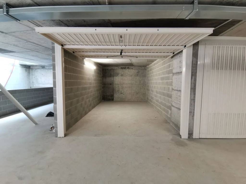 Box / garage a Albenga in Via Felice Chiesa, 49 - Foto 3