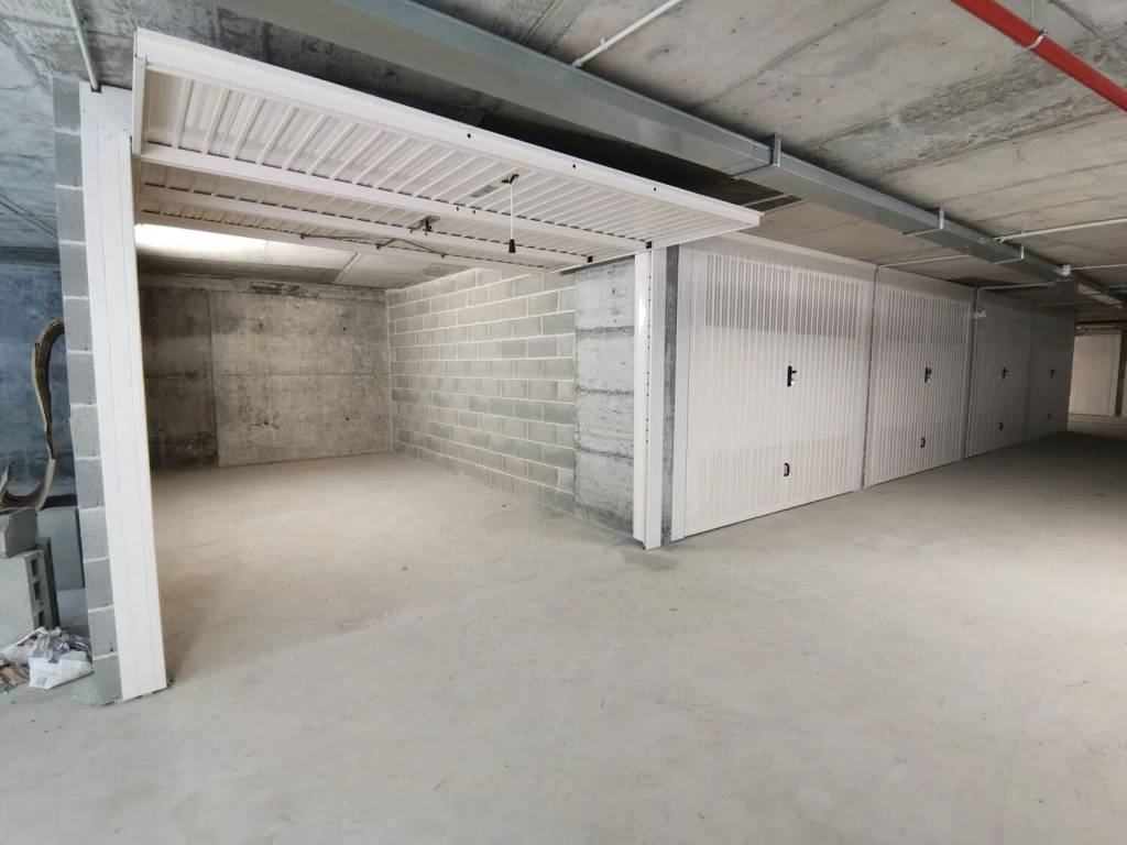 Box / garage a Albenga in Via Felice Chiesa, 49 - Foto 4