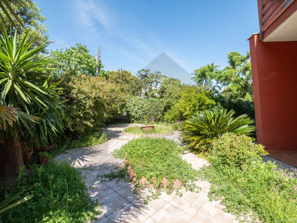 Villa a Guspini in Viale Giuseppe Di Vittorio, 67 - Foto 5